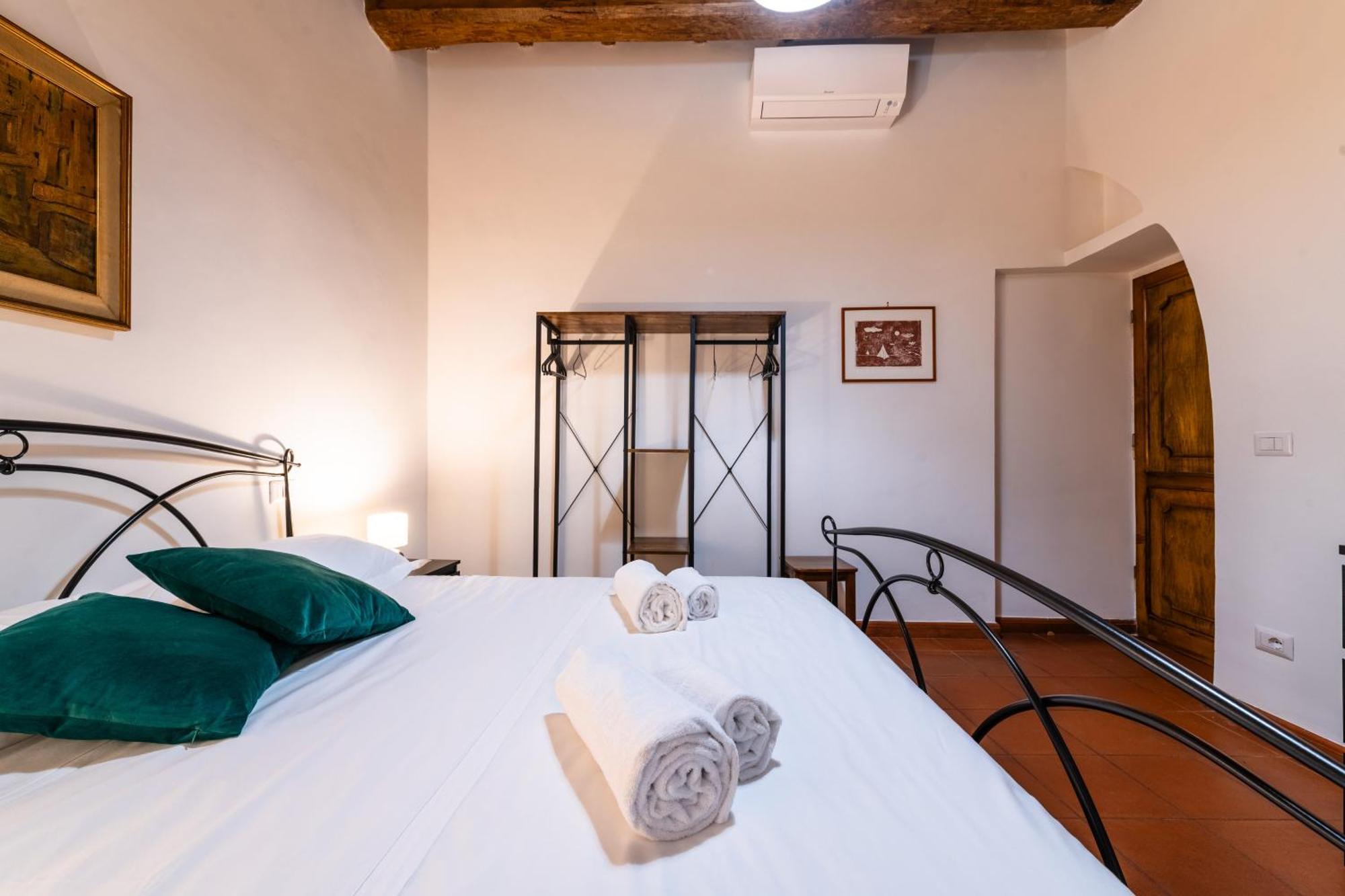 San Calisto Apartment Рим Екстериор снимка