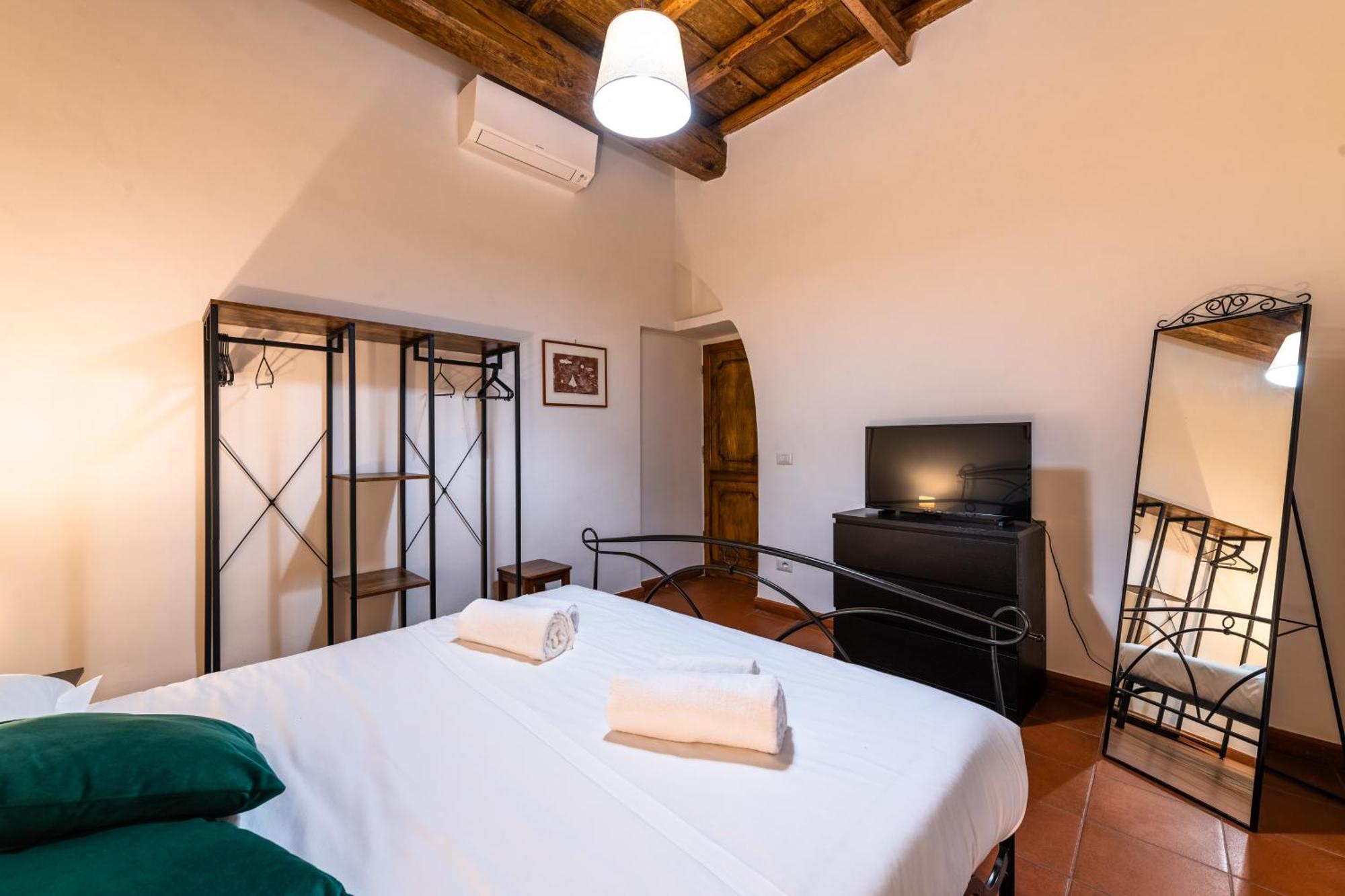 San Calisto Apartment Рим Екстериор снимка